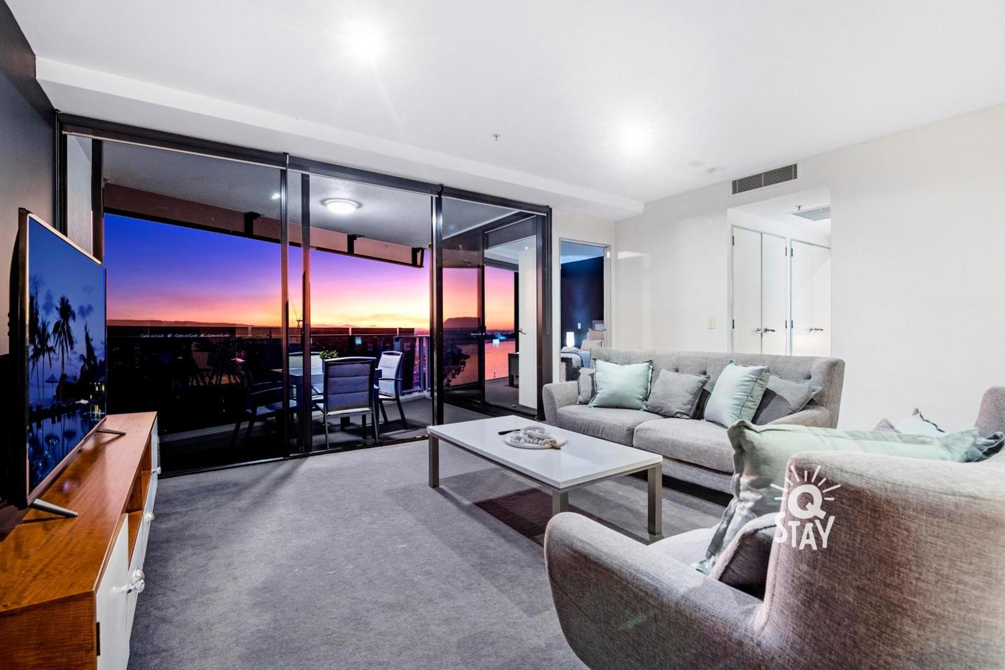 Circle On Cavill Surfers Paradise Mid Week Madness Deal - Q Stay Голд-Кост Экстерьер фото